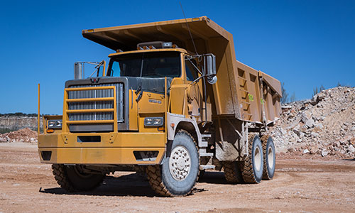 6900 Dump Truck